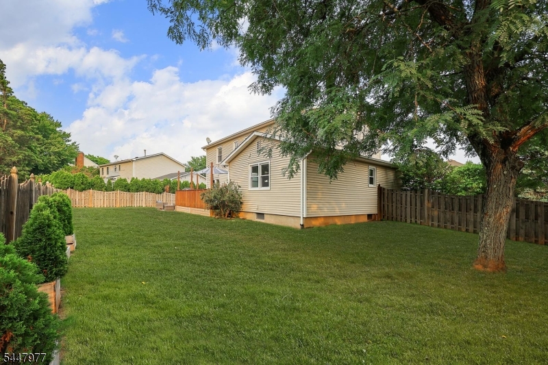 77 Rohill Rd Property Photo 38