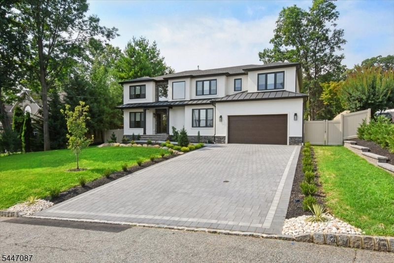 31 Farview Ave Property Photo 1