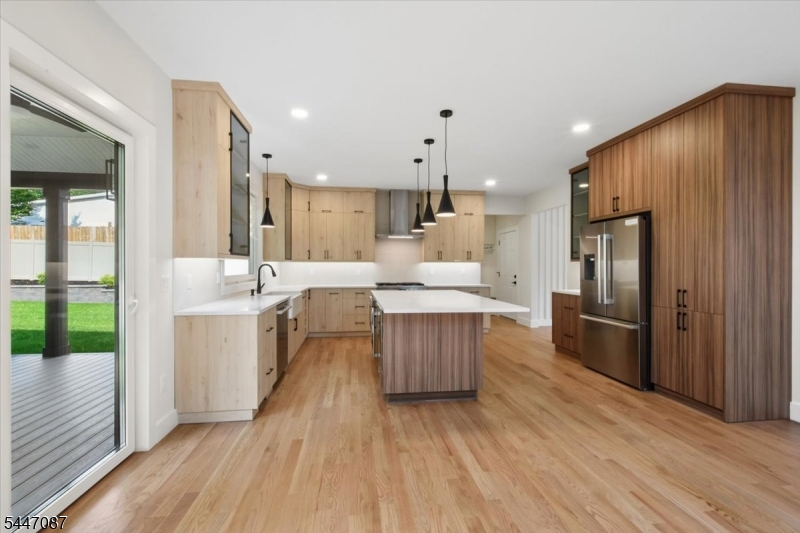 31 Farview Ave Property Photo 9