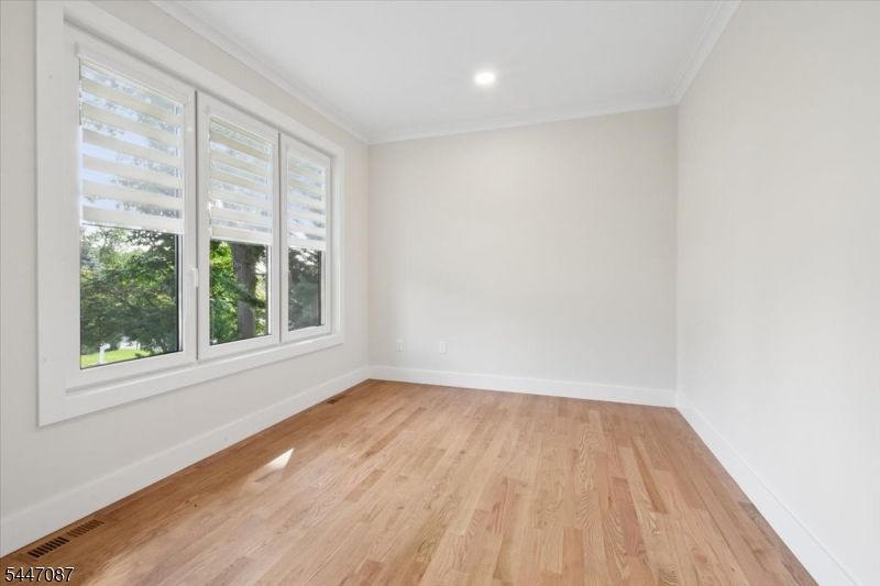 31 Farview Ave Property Photo 15