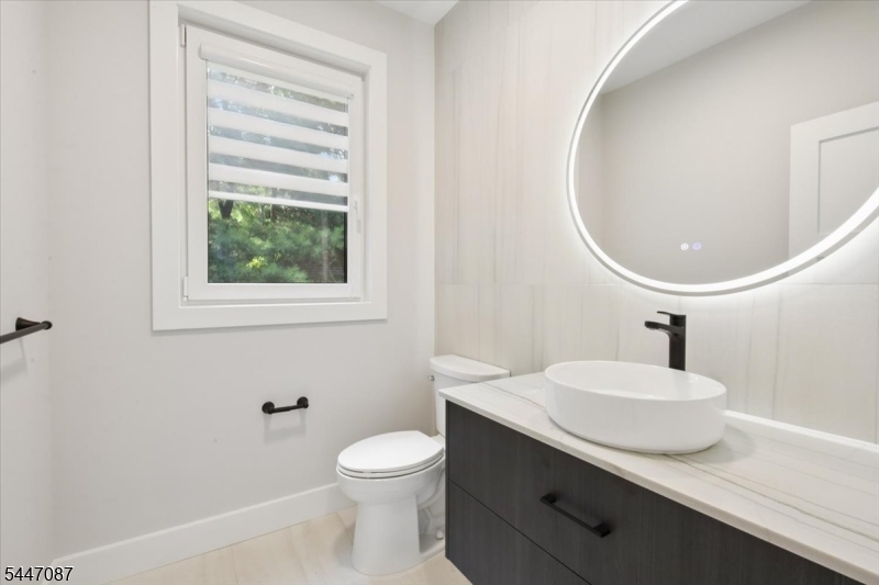31 Farview Ave Property Photo 17