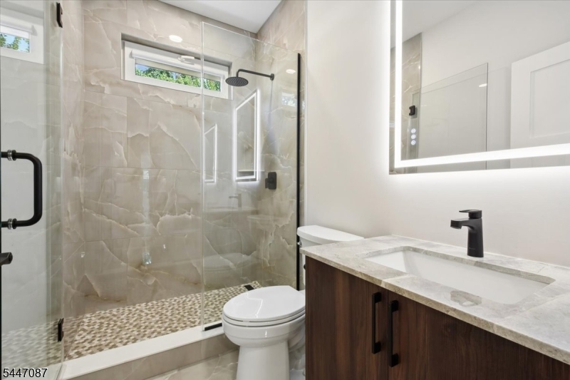 31 Farview Ave Property Photo 22