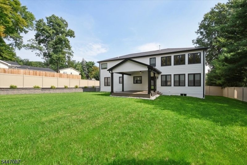 31 Farview Ave Property Photo 43