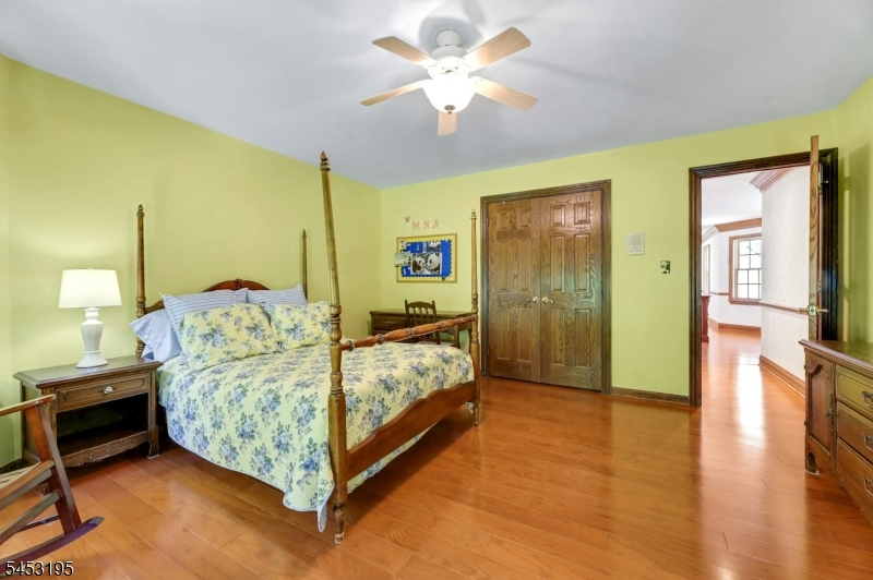 26 Green Terrace Way Property Photo 30