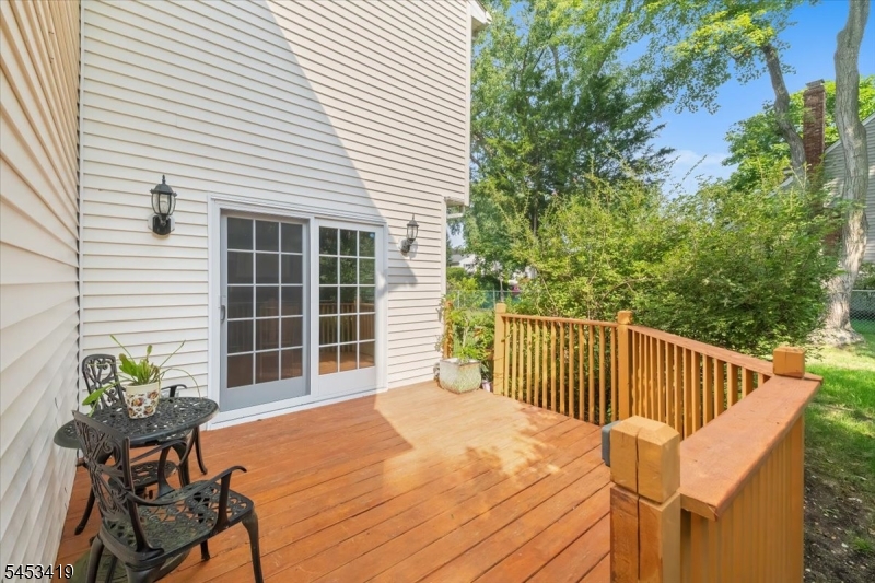 30 Beverly Rd Property Photo 15