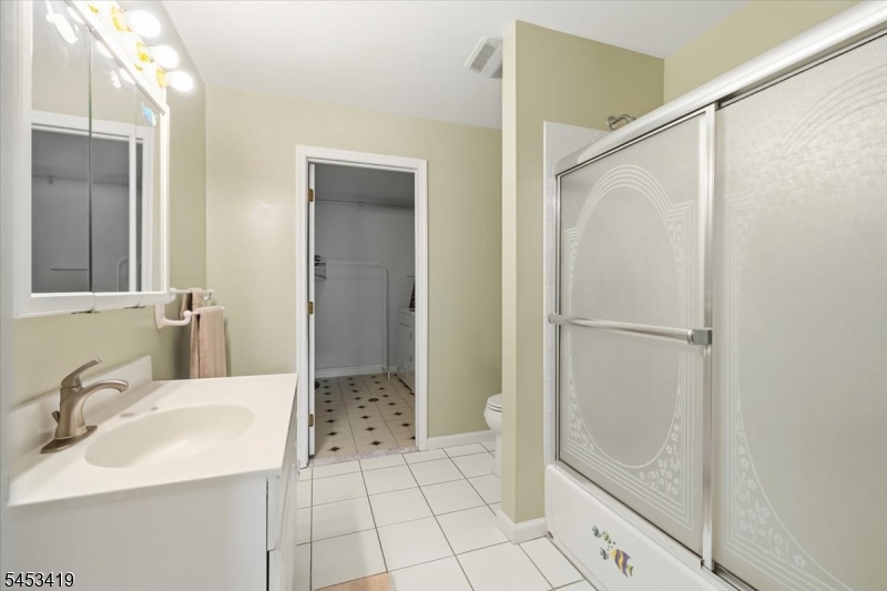 30 Beverly Rd Property Photo 32