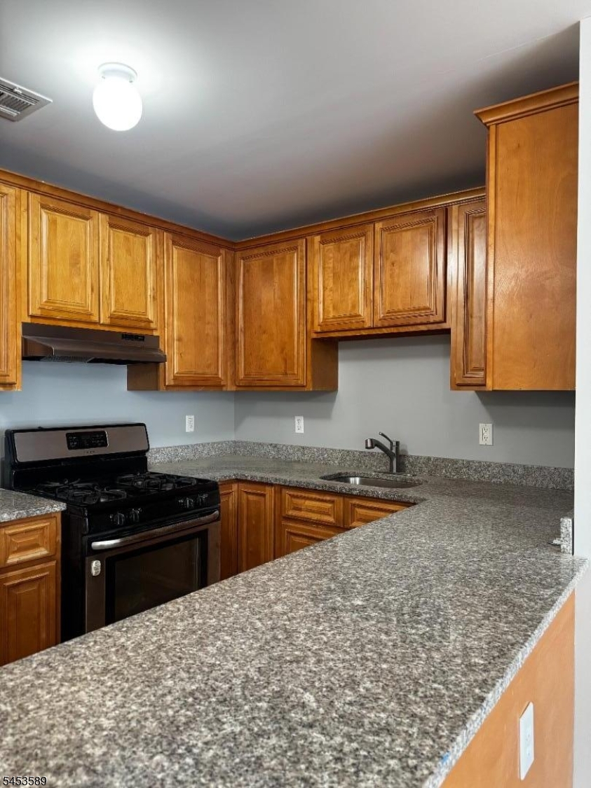 104 Luttgen Pl 5 Property Photo 5
