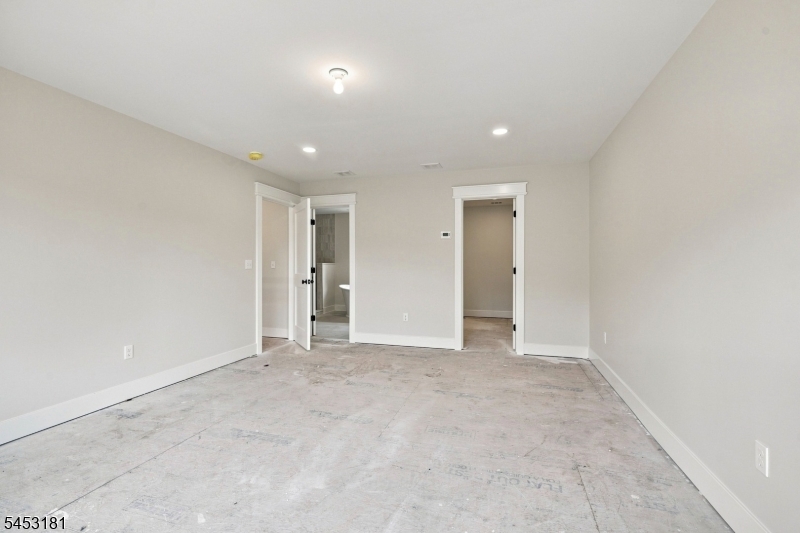 4 Highland Meadows Road Property Photo 16