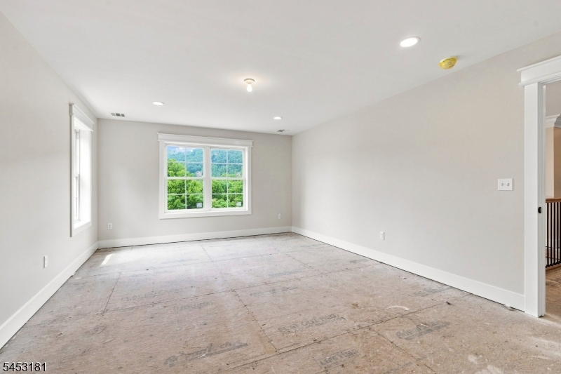 4 Highland Meadows Road Property Photo 18