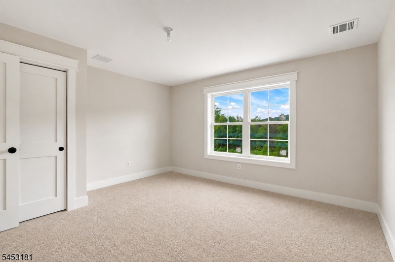 4 Highland Meadows Road Property Photo 22
