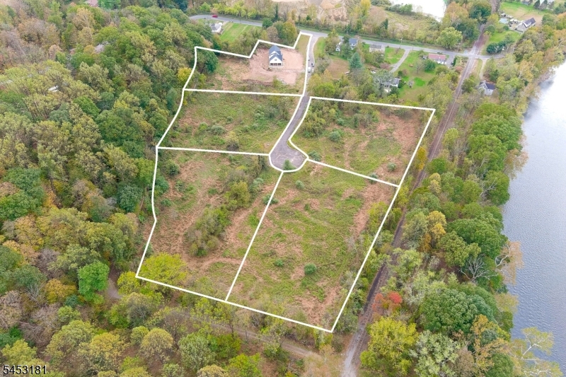 4 Highland Meadows Road Property Photo 24