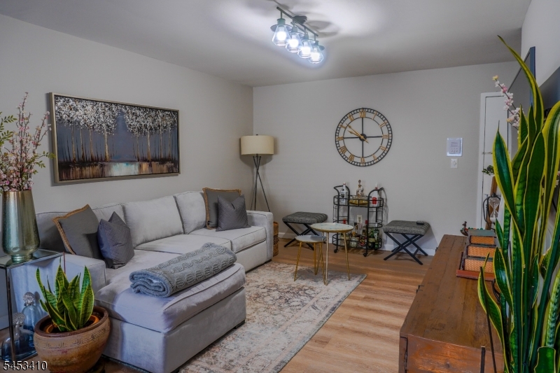 22 Belmont Avenue U-a1 A1 Property Photo 4