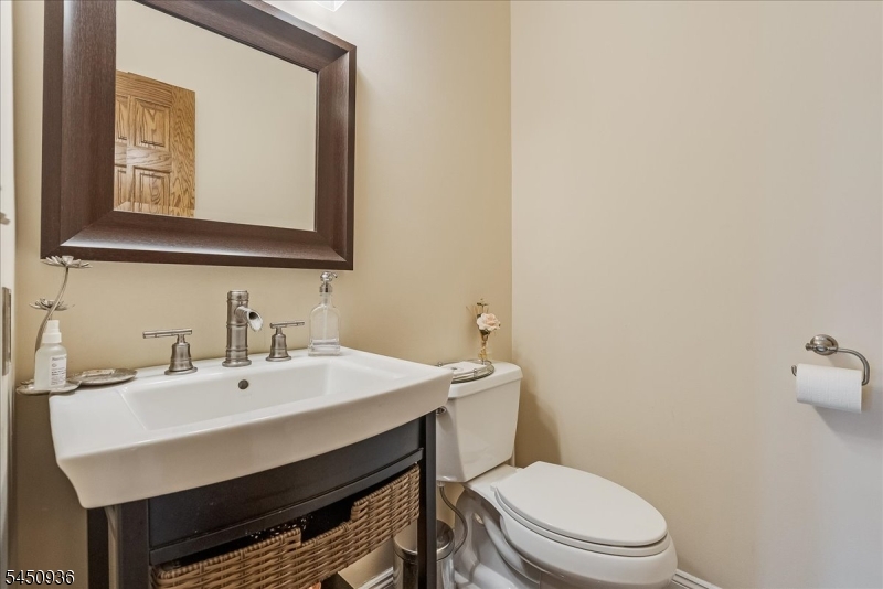 42 Lambert Dr Property Photo 23