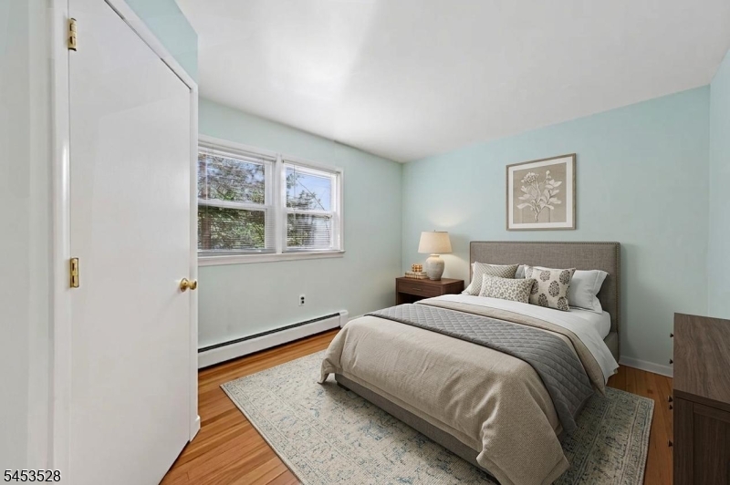 166 1st St Property Photo 6