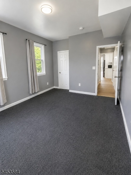 93 Hopkins Pl Property Photo 8