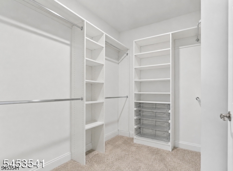 2 Vanderbilt Blvd 403 Property Photo 21