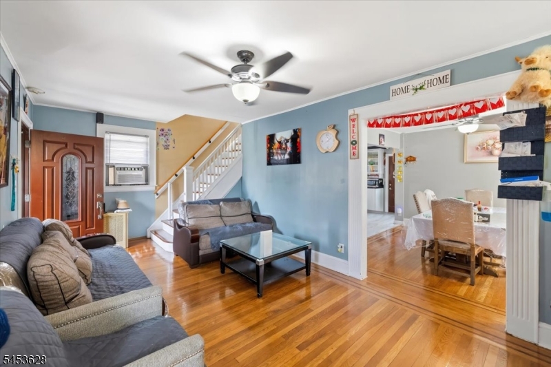 18 Newell Pl Property Photo 4