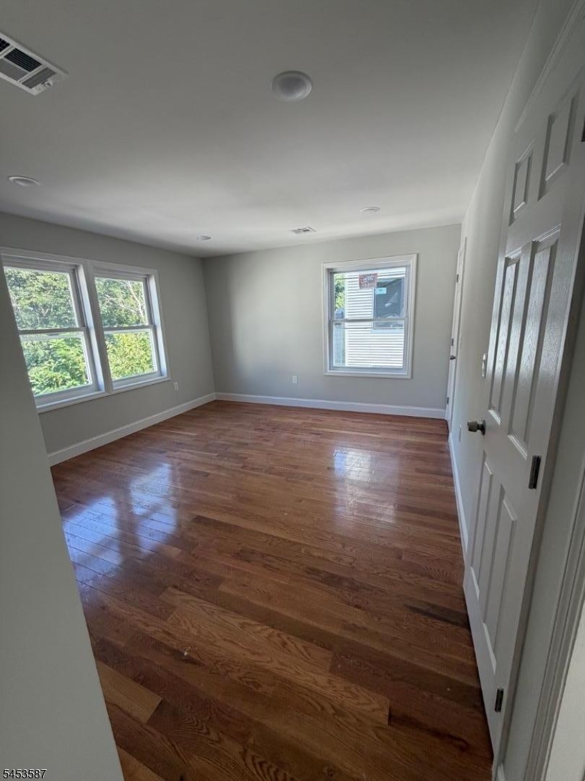 256 Ellis Ave Property Photo 5