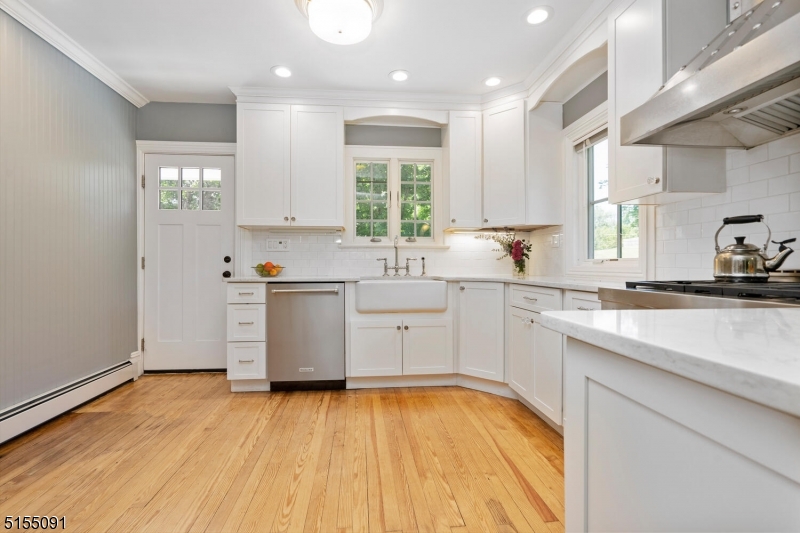302 Mendham Rd Property Photo 8