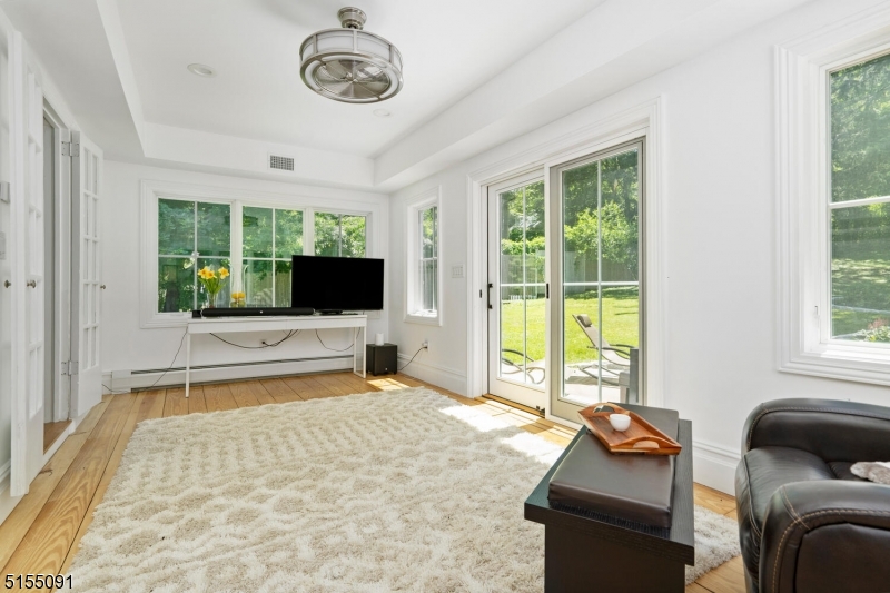 302 Mendham Rd Property Photo 16