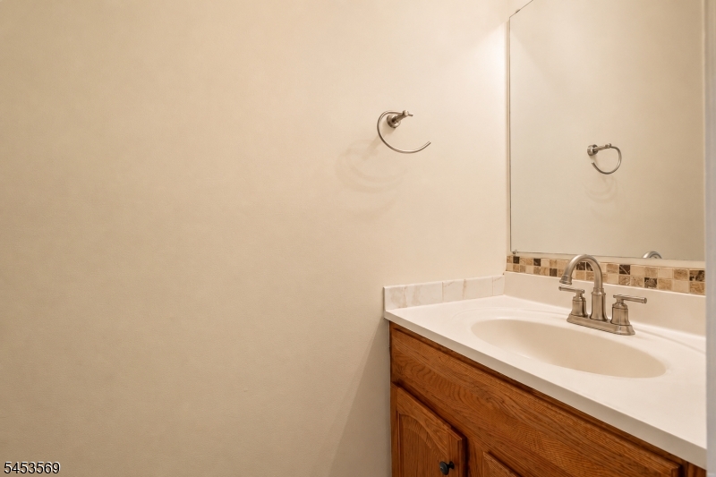 3003 North Oaks Boulevard Property Photo 13