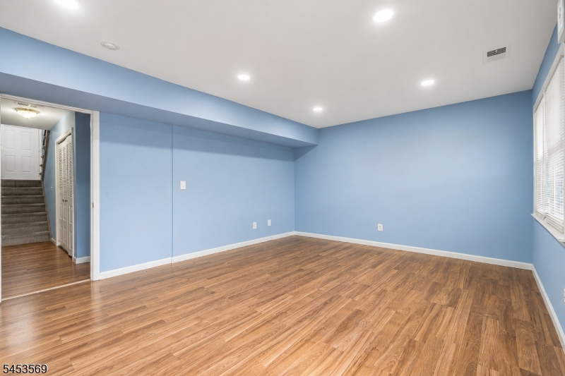 3003 North Oaks Boulevard Property Photo 20