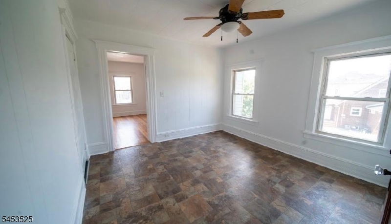 288 Paterson Ave Property Photo 19
