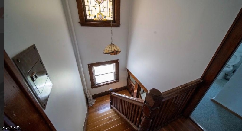 288 Paterson Ave Property Photo 21