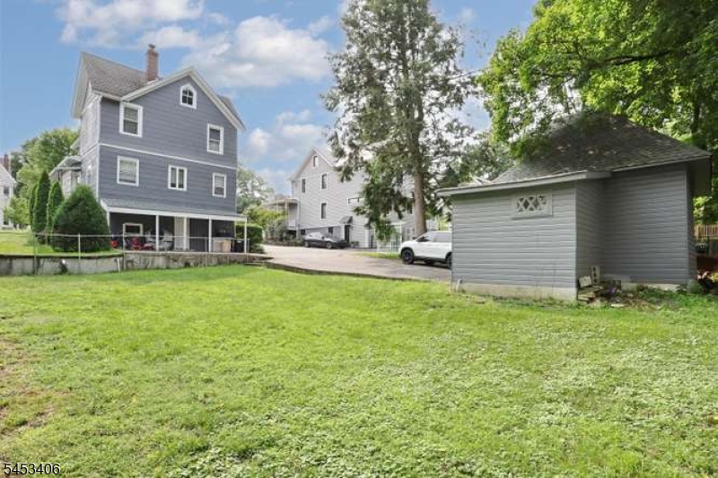 120 Liberty St Property Photo 22