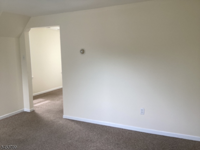 275 Wanaque Ave Property Photo 4
