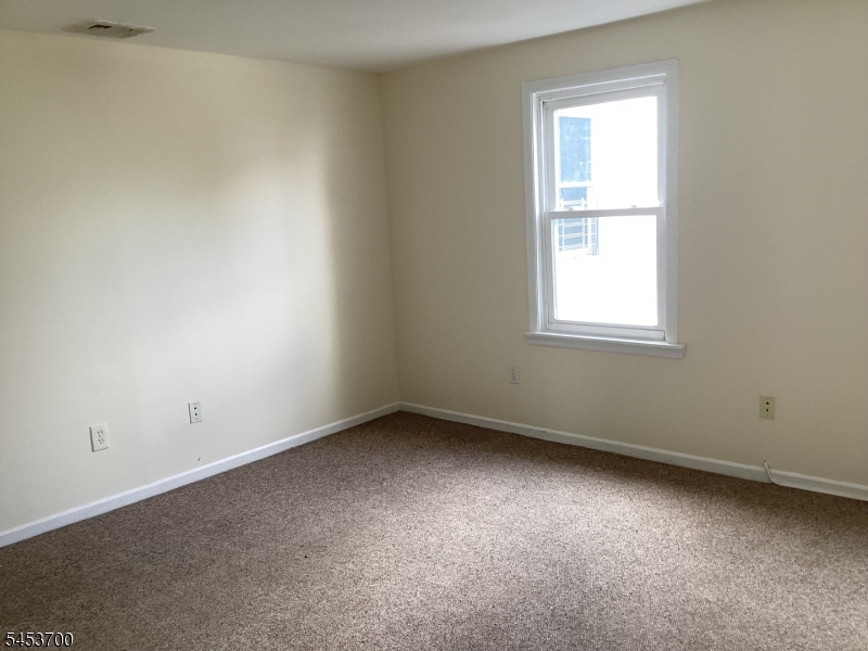 275 Wanaque Ave Property Photo 5