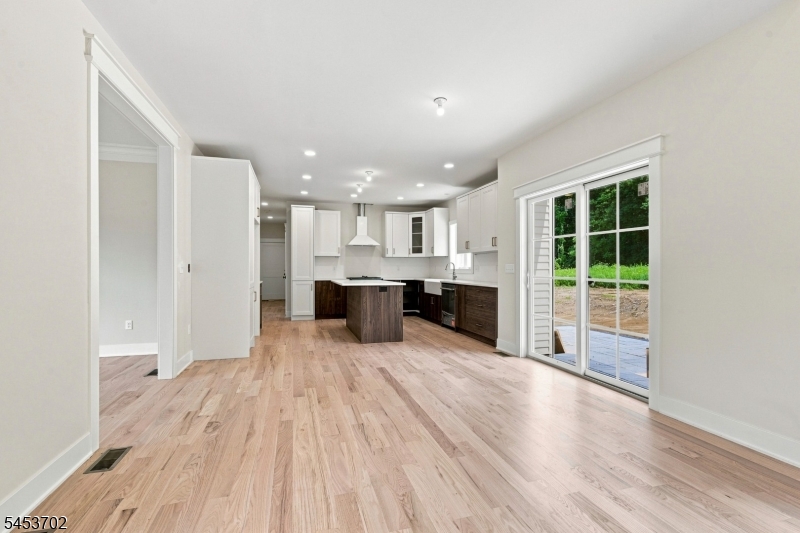 6 Highland Meadows Road Property Photo 10