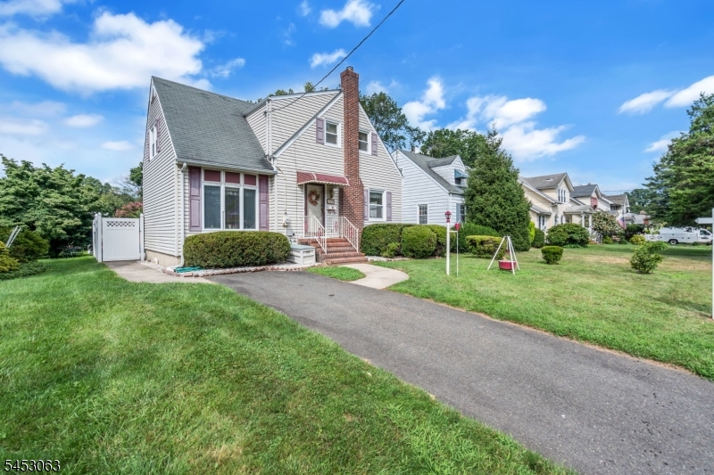 259 Chestnut St Property Photo 2