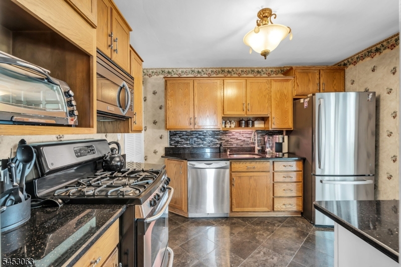 259 Chestnut St Property Photo 12