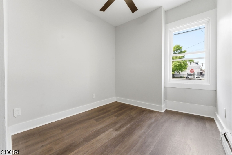 60 Brainard St Property Photo 16