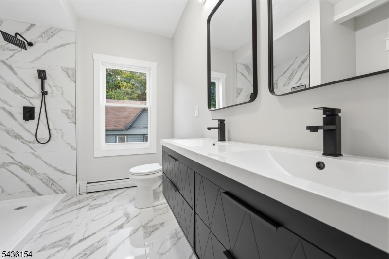 60 Brainard St Property Photo 31