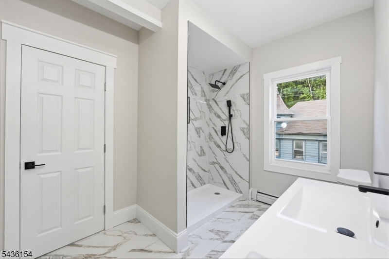 60 Brainard St Property Photo 32