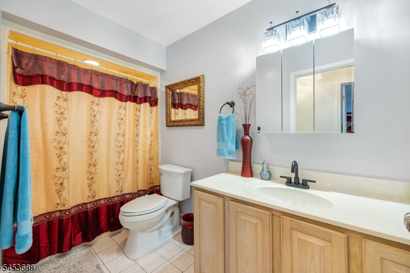 7 Henoch Ave Property Photo 23