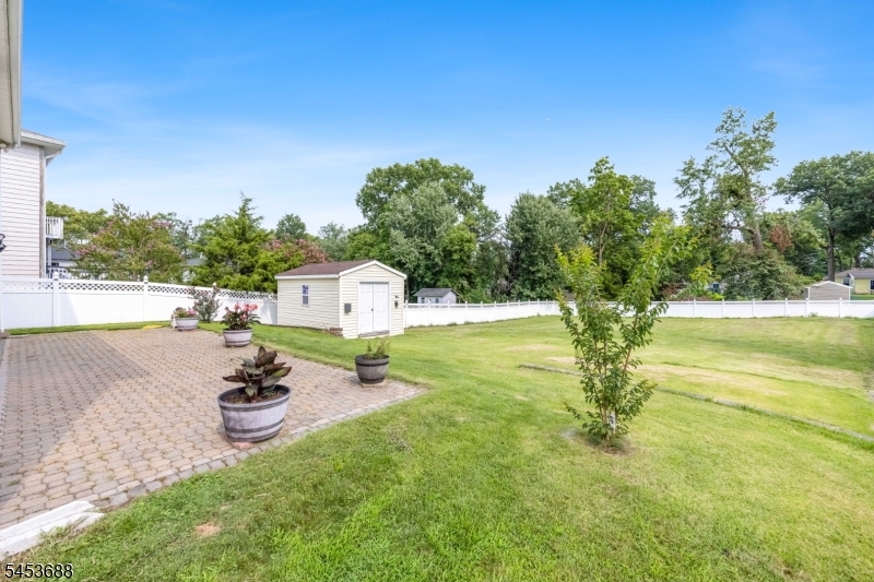 7 Henoch Ave Property Photo 34