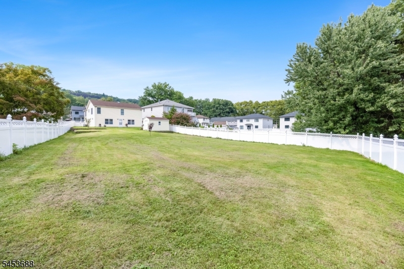 7 Henoch Ave Property Photo 35