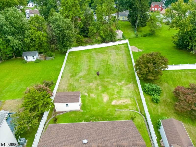 7 Henoch Ave Property Photo 38