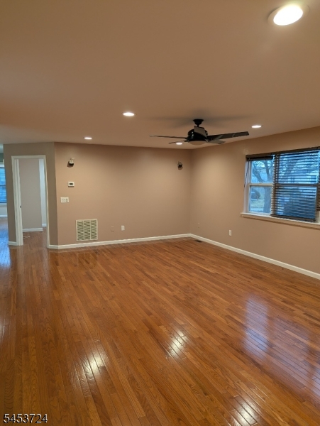 316 Ventnor Ct Property Photo 4