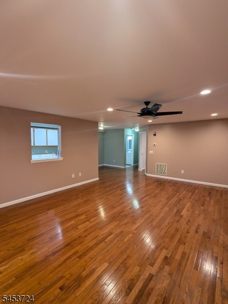 316 Ventnor Ct Property Photo 32