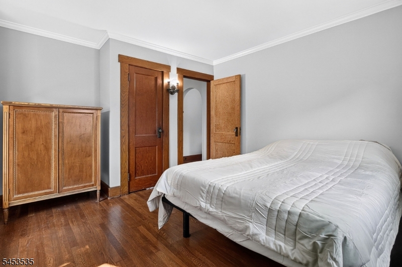 1 Perry Pl Property Photo 9
