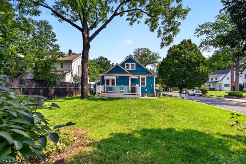 1 Perry Pl Property Photo 23