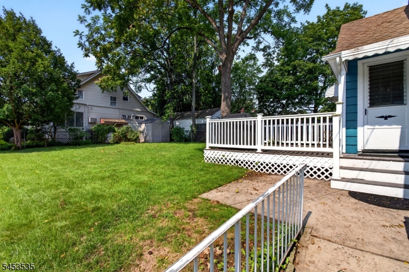 1 Perry Pl Property Photo 24