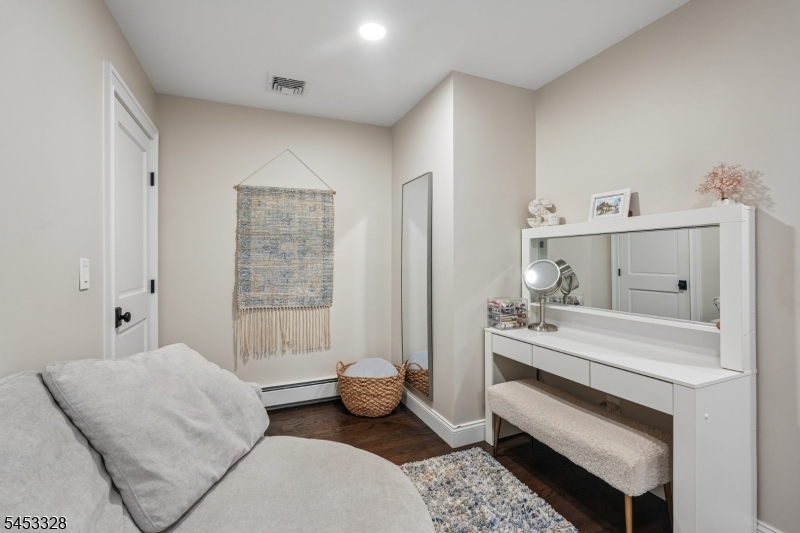 662 Juniper Pl Property Photo 22