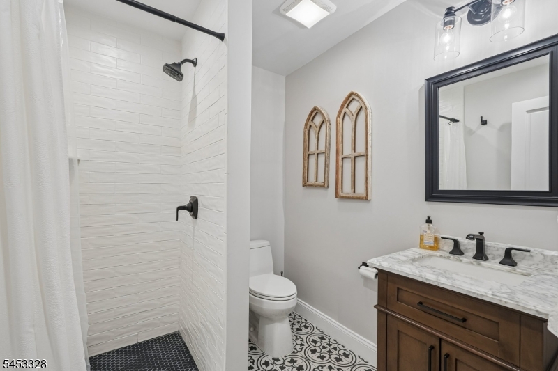 662 Juniper Pl Property Photo 28