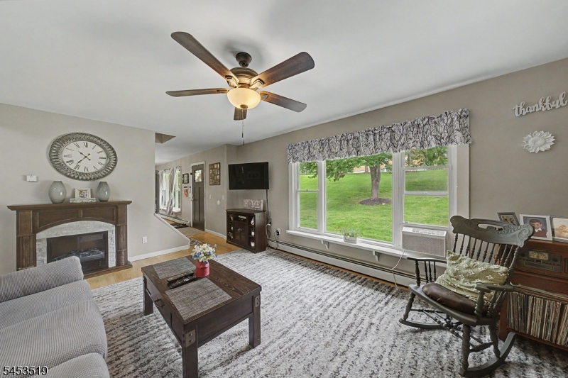 55 Davis Rd Property Photo 17