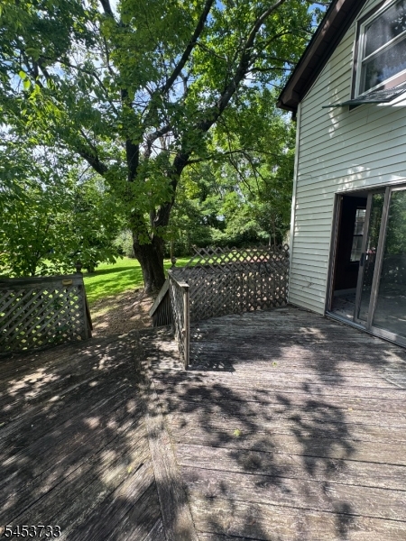 85 Martinsville Rd Property Photo 3